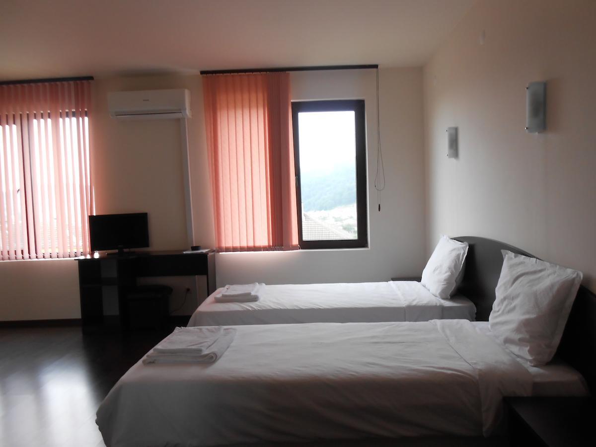 Hotel Enchevi Kirkovo  Kültér fotó