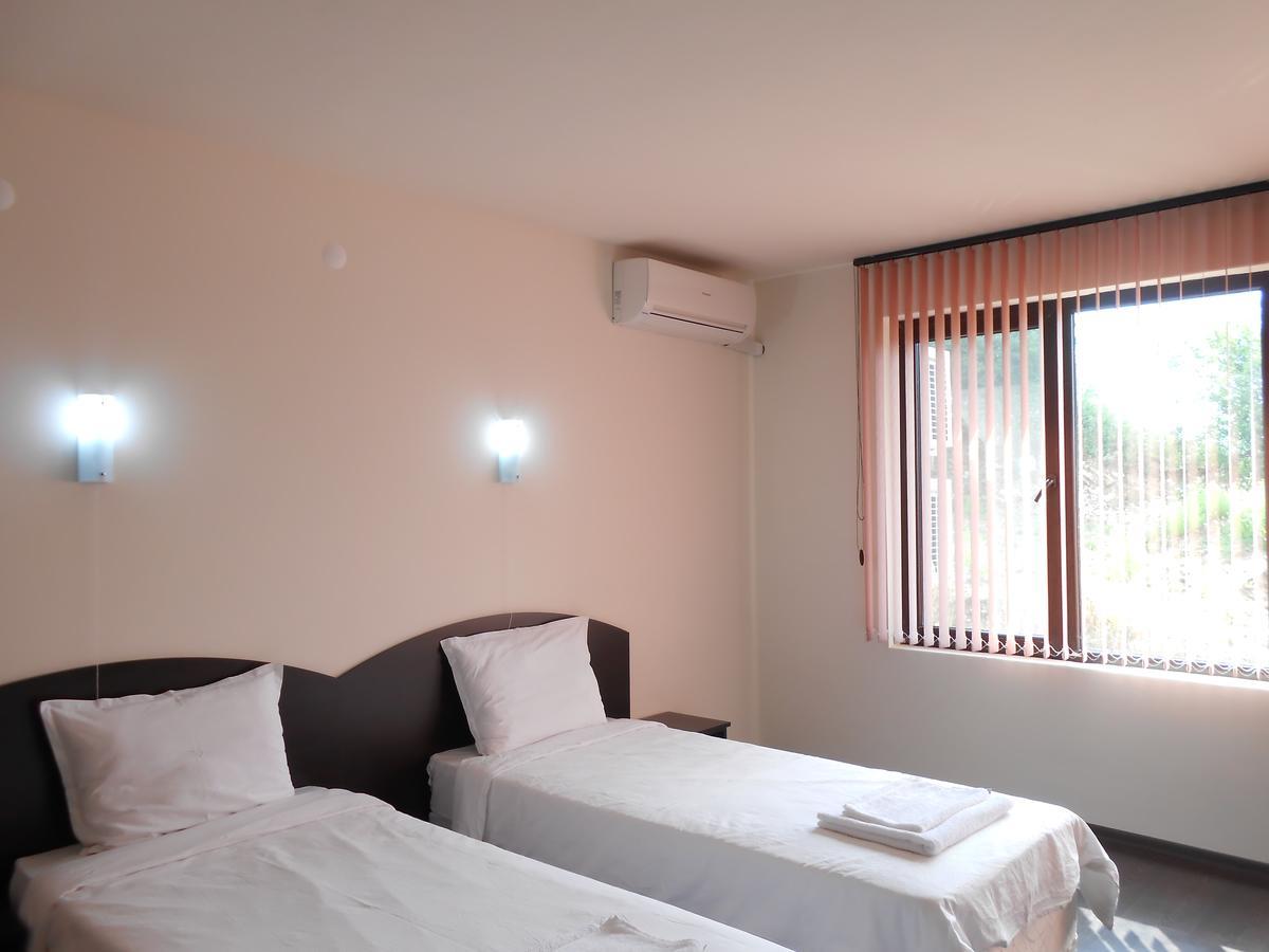 Hotel Enchevi Kirkovo  Kültér fotó