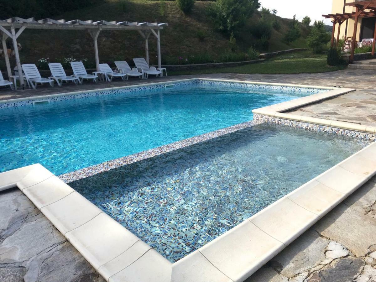Hotel Enchevi Kirkovo  Kültér fotó